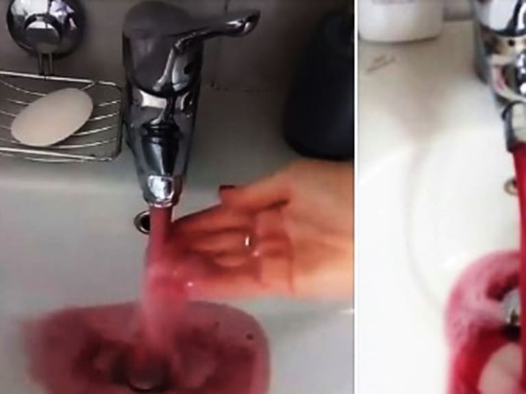 ¿Un milagro?: Vino tinto se filtró por cañerías en Italia