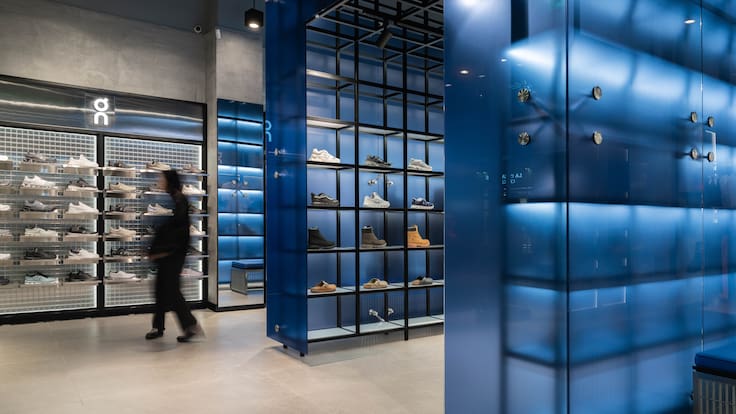 Marca premium de zapatillas abre su primer flagship en Chile: ¿Dónde queda y qué ofrece?