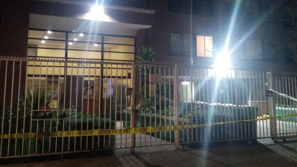 Baleado, balacera, santiago centro, arturo prat con porvenir, carabineros, procedimiento policial, 1024x576 jpg ok