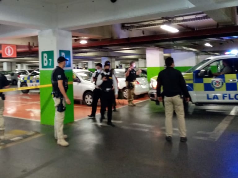 Asalto y balacera en Mall Florida Center deja un fallecido y dos heridos