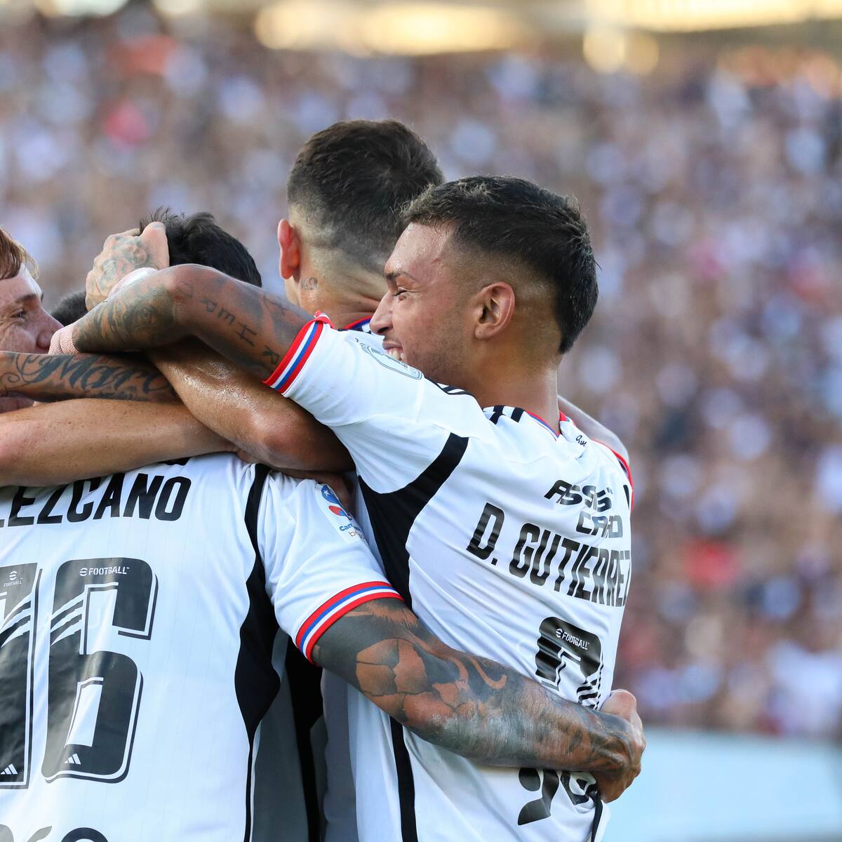 Exjugador de Colo Colo demanda al club ante FIFA: acusa que los albos le deben una millonaria cifra