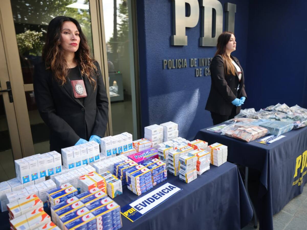 Fiscalía y PDI incautan 50 toneladas de fármacos ilegales y desarticulan red que operaba entre tres regiones: hay 20 personas detenidas