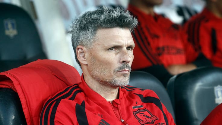 A Ortiz le preguntan por la caída del arquero que pidió para Colo Colo y esto responde: “No deja de ser...”