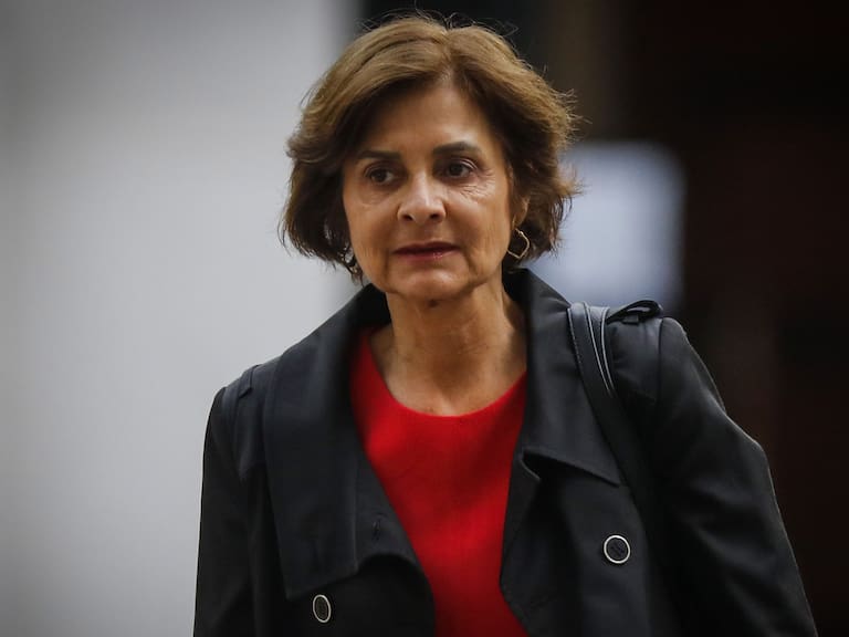 15 de abril del 2020/SANTIAGOLa subsecretaria de Salud, Paula Daza, Llega al Palacio de La Moneda, para participar del comité de emergencia covid 19, que encabeza el presidente de la Republica.
FOTO: SEBASTIAN BELTRAN GAETE/AGENCIAUNO