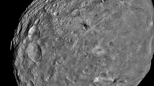 Asteroide Bennu fotografiado por la NASA