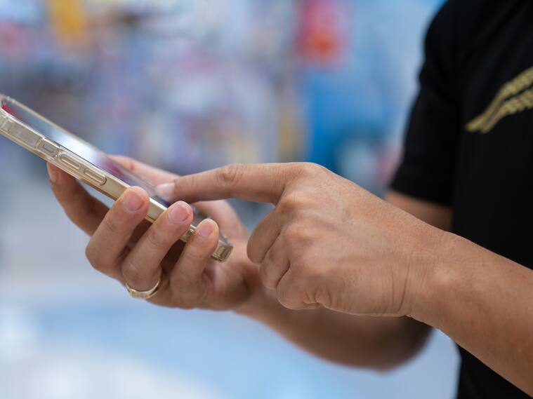 ¿Qué significa que aparezca 5G, 4G o 3G en la señal de mi celular en Chile?