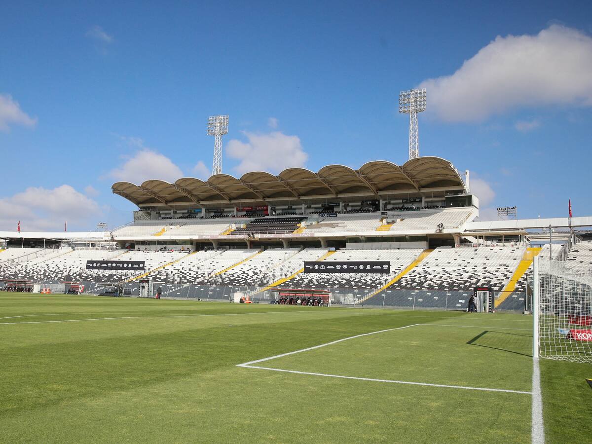 Las reacciones que dejó la suspensión del partido entre Colo Colo y Antofagasta por caso de Covid-19 en el plantel albo