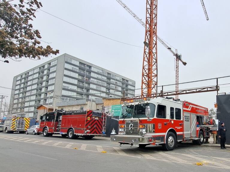 Reportan muerte de trabajador en Independencia tras derrumbe de estructura de edificio en construcción