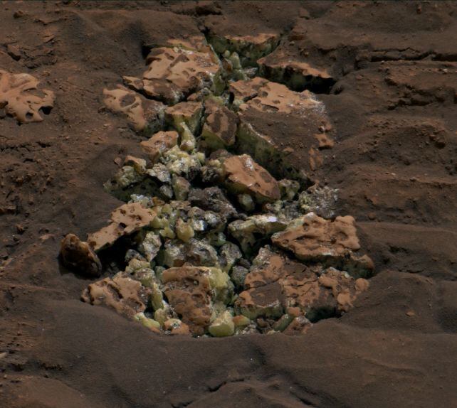 El Curiosity de azufre encontrado en Marte. ( NASA/JPL-Caltech/MSSS )