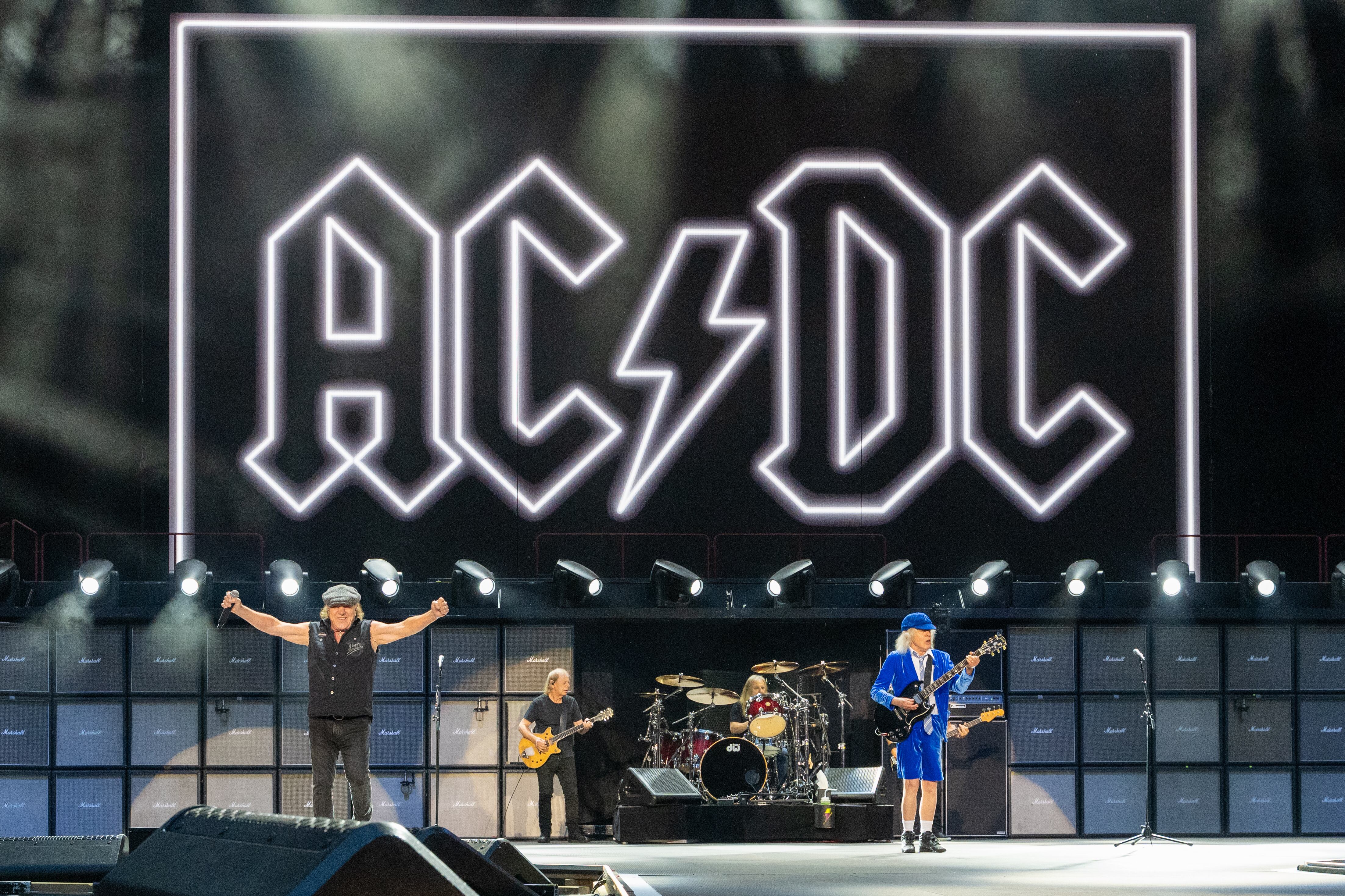AC/DC