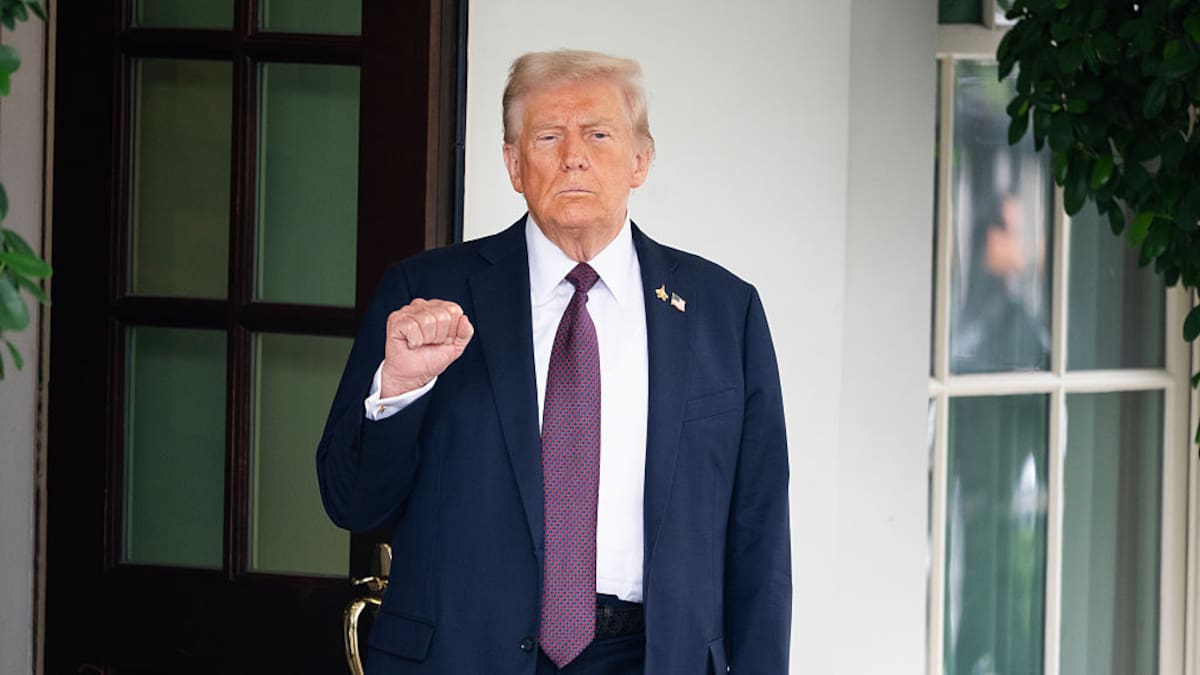Donald Trump anuncia arancel del 100% a todas las películas producidas fuera de Estados Unidos: Se encienden las alarmas en Hollywood