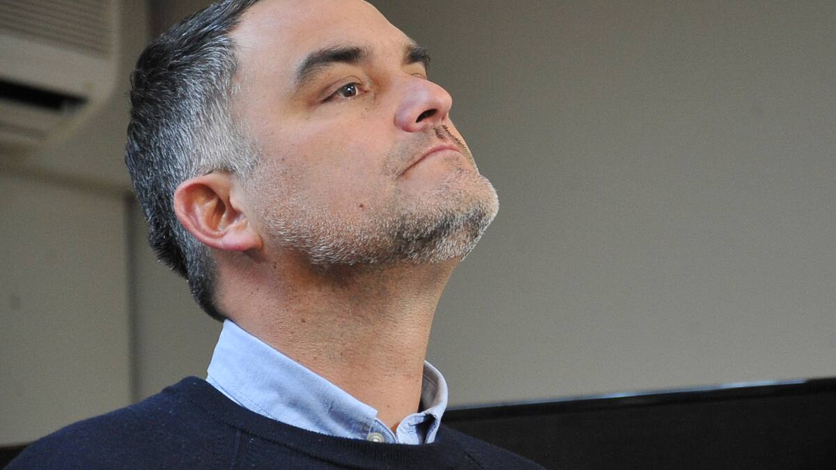 Senador Macaya pone en duda apoyo a reajuste del sector público por incendios: “Muy parecido a lo que eventualmente cuesta la reconstrucción”