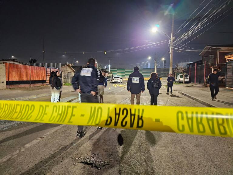 Padre muere y niña queda en riesgo vital tras balacera en La Granja: les dispararon más de 80 veces
