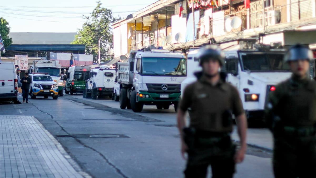 Operativo en Barrio Meiggs: nuevas rejas, más de cien locales fiscalizados y control policial por tres días