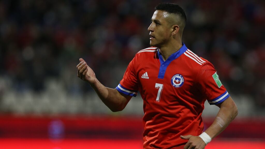 El guiño de Alexis Sánchez a los hinchas de la U tras compartir con Junior Fernandes