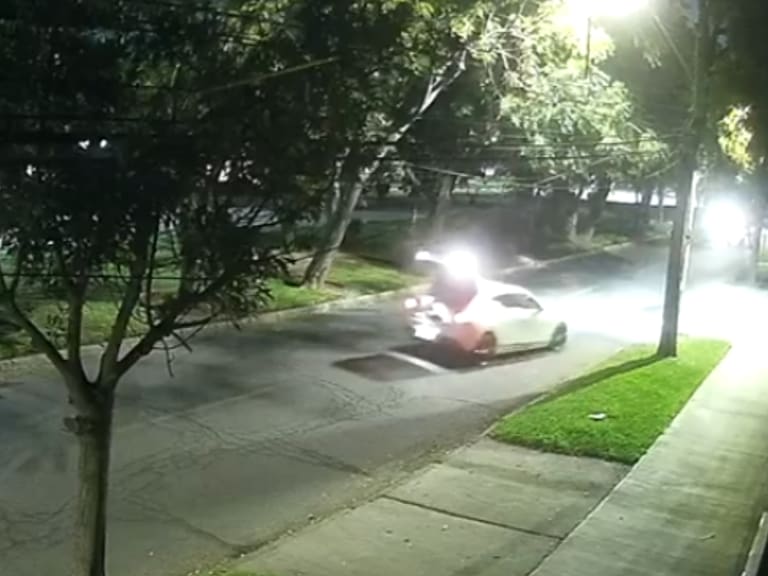 Sacaba sus pertenencias del maletero: pasajero muere atropellado por conductor que intentó evitar encerrona en Maipú