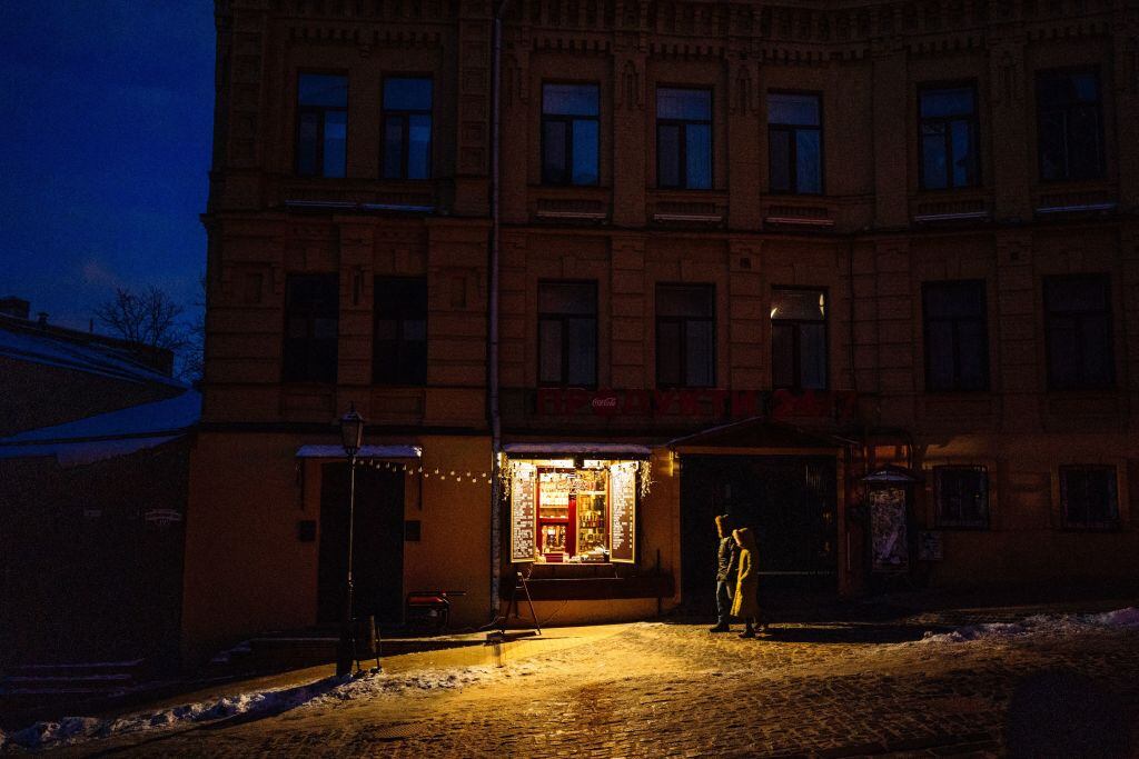 Las calles de Kiev sin electricidad tras los ataques sobre Ucrania