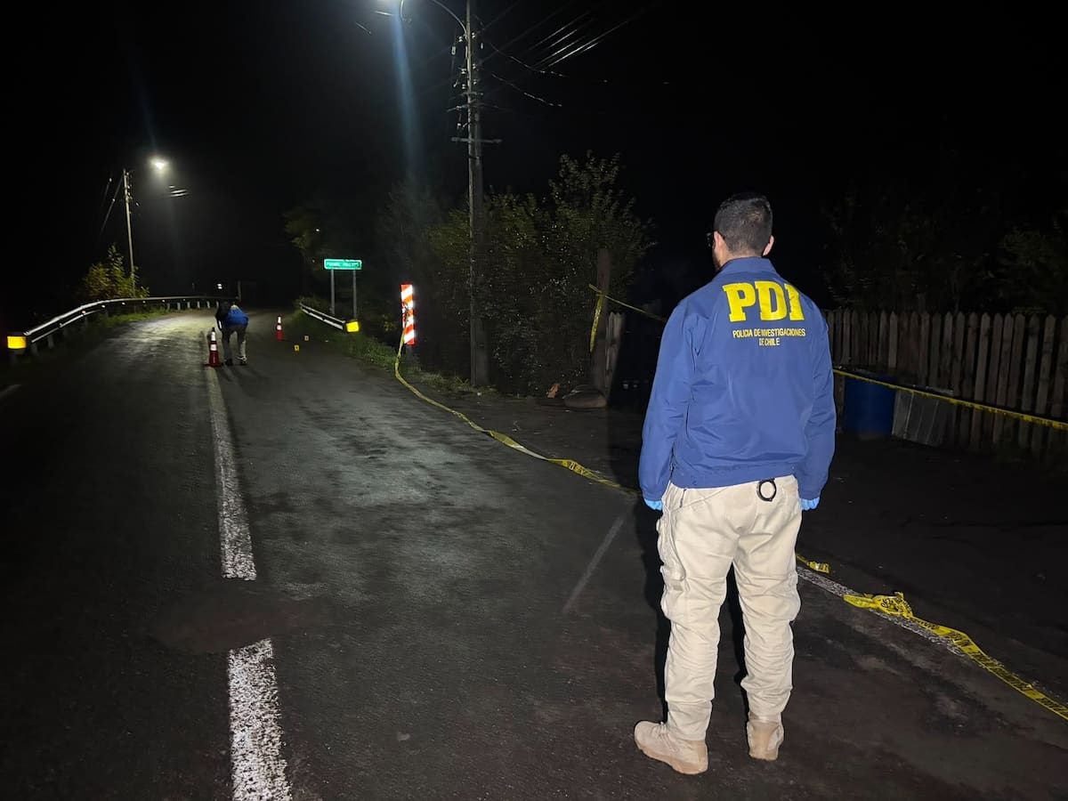 Ataque a balazos en Coihueco deja un joven de 18 años muerto y una mujer grave: PDI busca a cuatro responsables