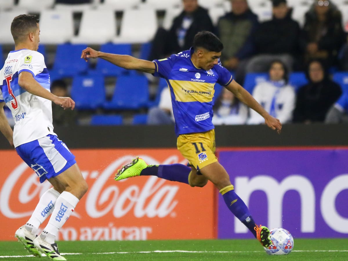 La UC sigue intratable en Copa Chile: doblete de Justo Giani ante Everton para seguir invicto