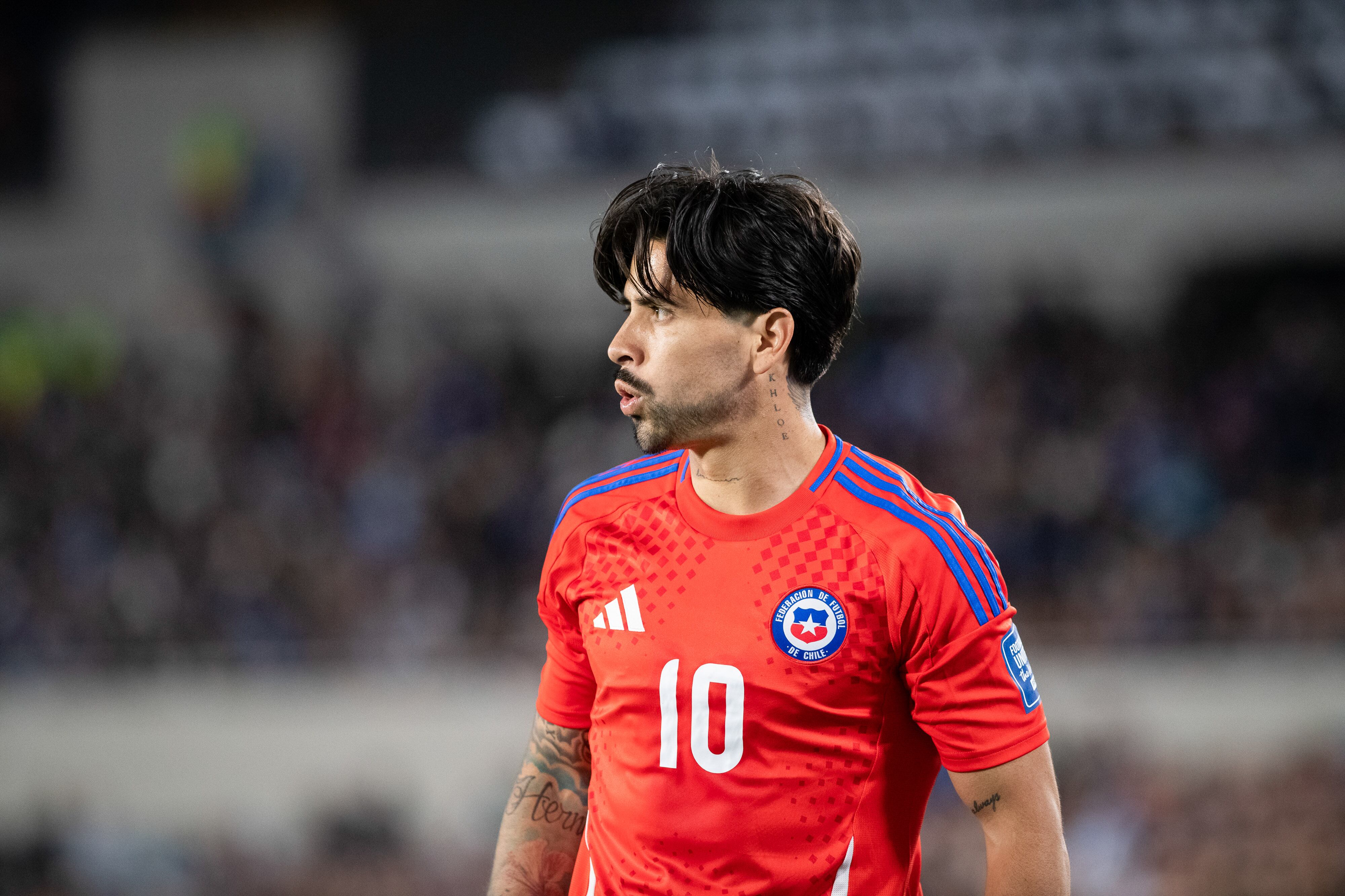 BUENOS AIRES, ARGENTINA - 2024/09/05: Victor Davila of Chile looks on during the FIFA World Cup 2026 Qualifier match between Argentina and Chile at Estadio Mas Monumental Antonio Vespucio Liberti. Final score: Argentina 3 - 0 Chile. (Photo by Manuel Cortina/SOPA Images/LightRocket via Getty Images)