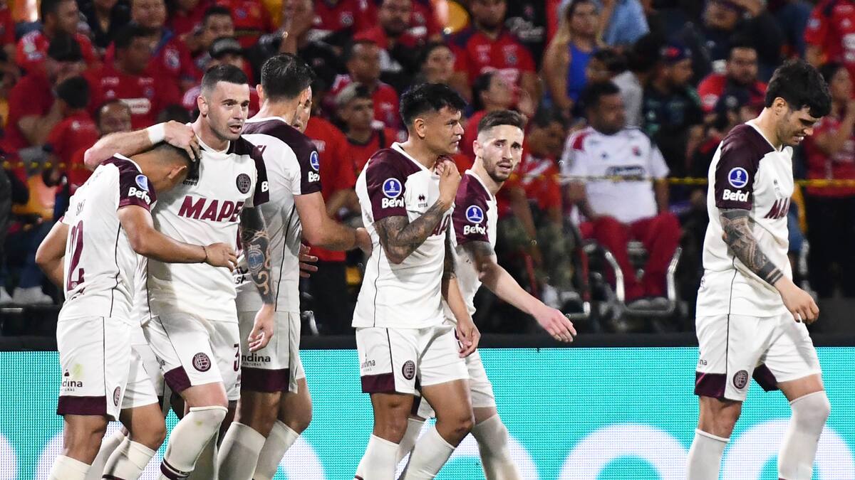 Lanús fue hasta Medellín para meterse entre los cuatro mejores de la Copa Sudamericana 2024