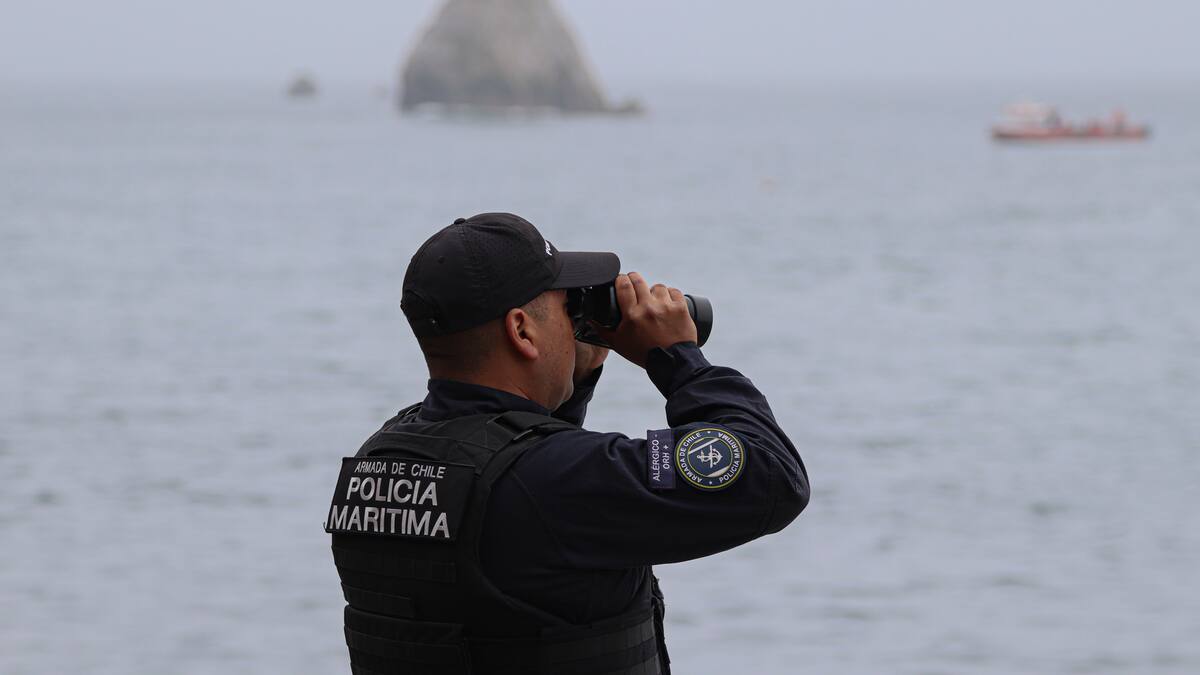Naufragio en Talcahuano deja un muerto y tres desaparecidos: al menos 10 tripulantes iban en la embarcación