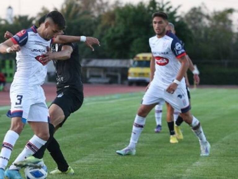 Melipilla superó estrechamente a Santiago Morning y dejó a Fernández Vial como colista absoluto de la Primera B