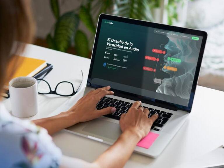 VerificAudio arranca 2025 mejorando sus prestaciones y se consolida como un referente periodístico en la lucha contra los deepfakes de audio
