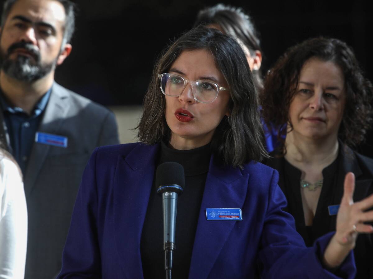 “Creemos que está en lo correcto”: ministra Vallejo vuelve a respaldar dichos de Boric por la prisión preventiva de Hermosilla