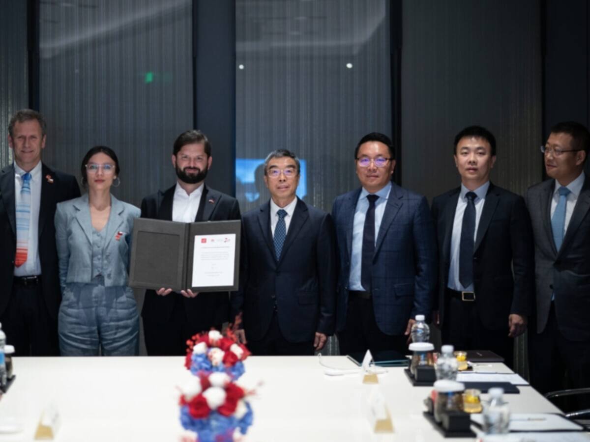 Para potenciar la alfabetización digital en Chile: Gobierno y Huawei firman acuerdo para trabajo conjunto