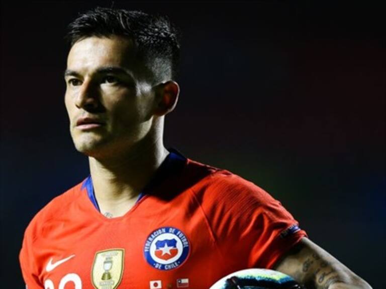 Medio italiano aseguró que Bayern Munich estaría tras los pasos de Charles Aránguiz