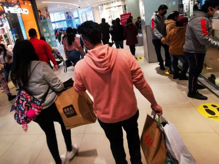 Imacec de junio creció un 3,7%: el menor crecimiento económico desde inicios del 2021