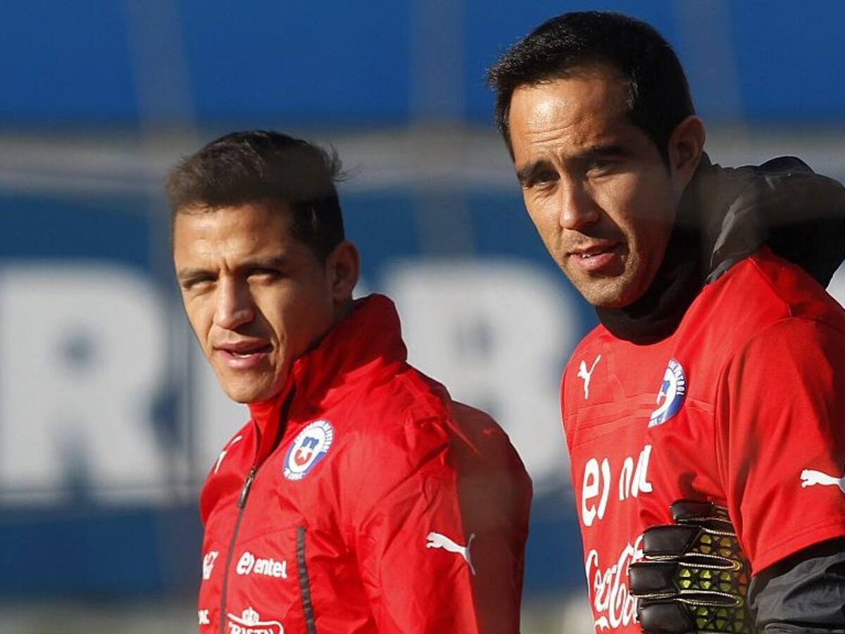 A la espera de Vidal: Alexis Sánchez y Claudio Bravo ya están en Chile para sumarse a los trabajos de la «Roja»