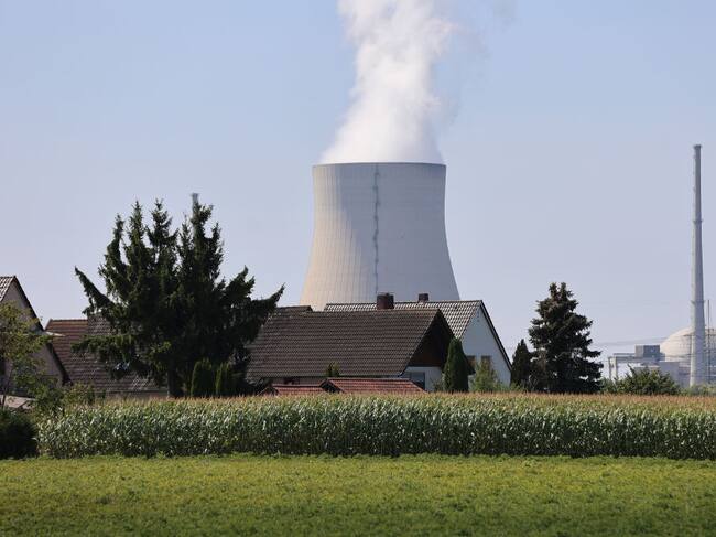 Un reactor de la planta nuclear ubicada en Essenbach de Alemania