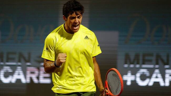 SANTIAGO, CHILE - MARCH 13: Cristian Garin of Chile celebrates his victory against Daniel Elahi Galan on Colombia during the semifinal of Chile Dove Men+Care Open at Club Deportivo Universidad CatÛlica on March 13, 2021 in Santiago, Chile. (Photo by Marcelo Hernandez/Getty Images)