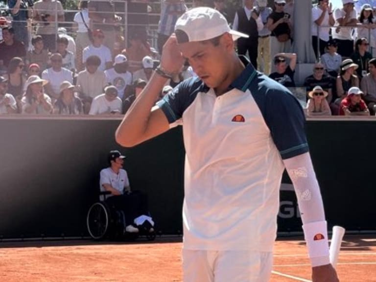 Alejandro Tabilo arrasa en su debut por la primera ronda de Roland Garros