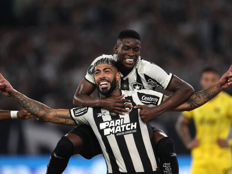 Botafogo aprovechó 10 minutos del terror de Peñarol y sacó una gran ventaja camino a la final de Copa Libertadores | Getty Images