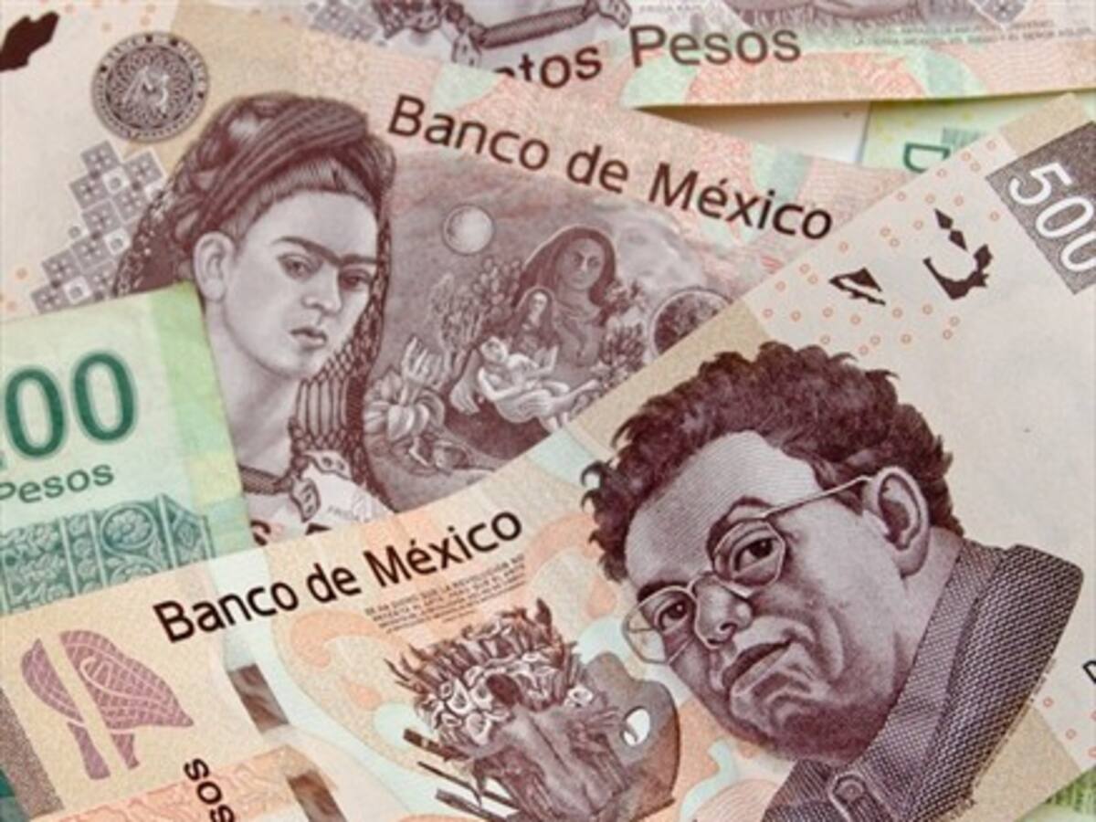 Peso mexicano se resiente más de 5% por ventaja preliminar de Donald Trump
