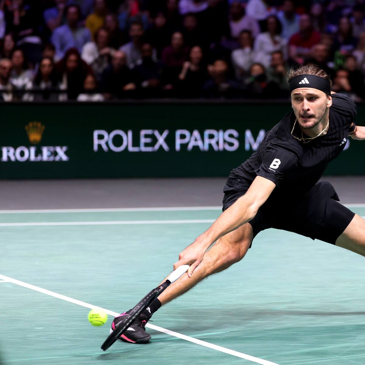 Zverev supera una dura torcedura y dos match points para seguir en carrera por el título de París-Bercy: así quedaron las semifinales