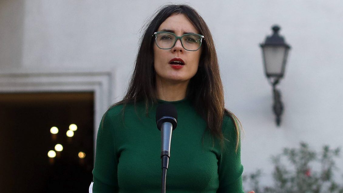 02 de Mayo de 2022/SANTIAGOLa Ministra Vocera de Gobierno,Camila Vallejo, emite unas palabras en el Palacio de La Moneda.
FOTO:CRISTOBAL ESCOBAR/AGENCIAUNO