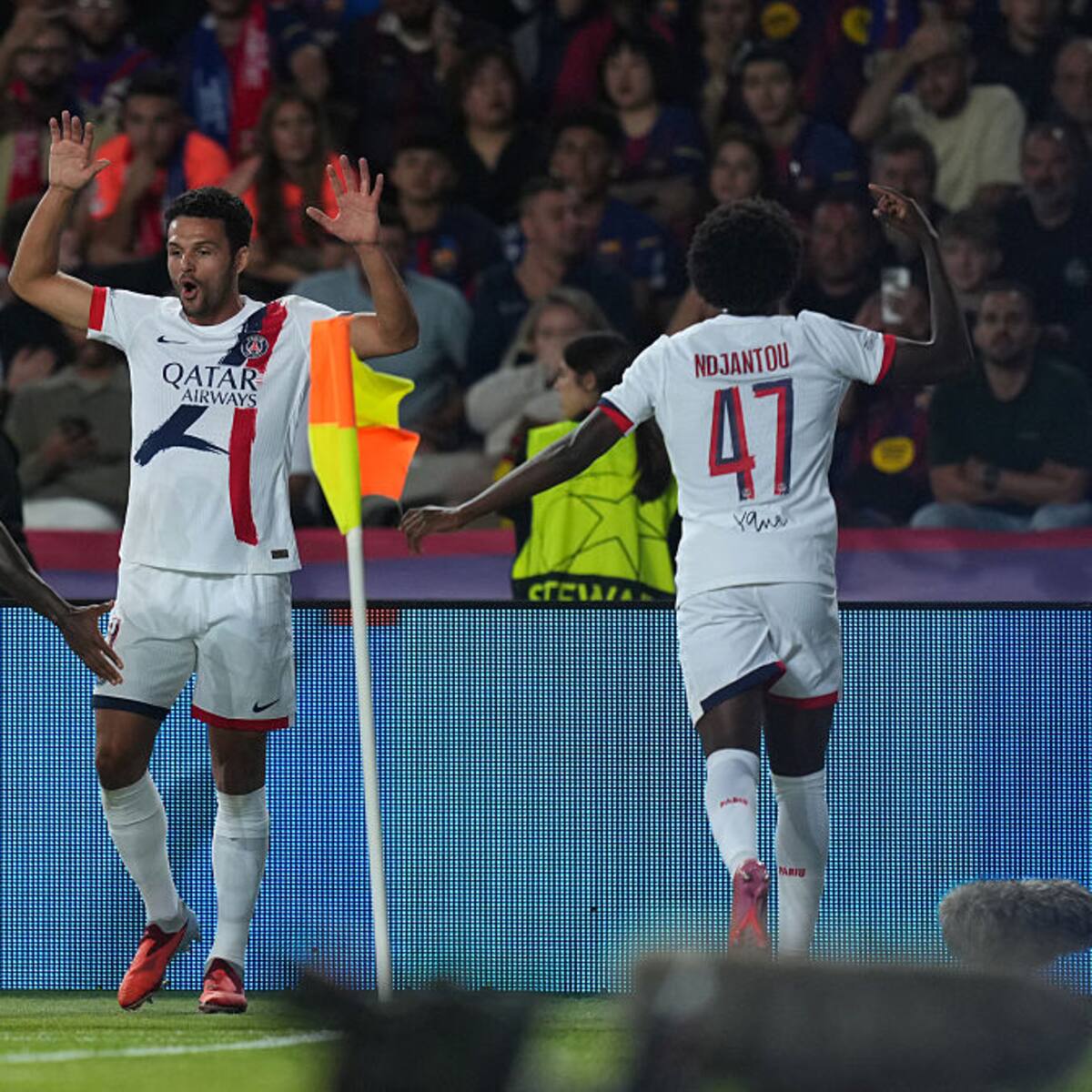 El campeón se hace respetar: PSG vence al FC Barcelona y sigue invicto en su defensa de título de la Champions League