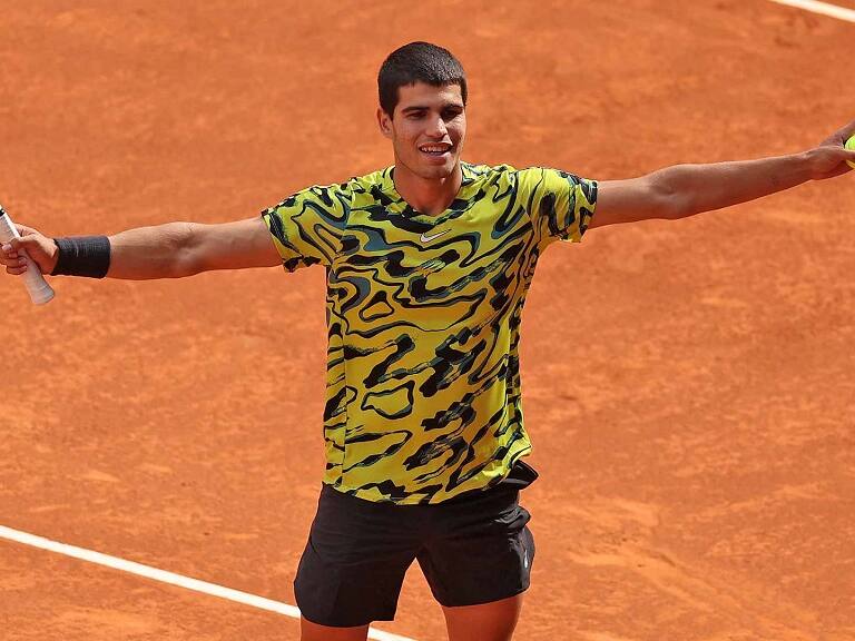 No hay quién lo pare: Carlos Alcaraz alcanzó las semifinales en Madrid y ahora se verá las caras frente a Borna Coric