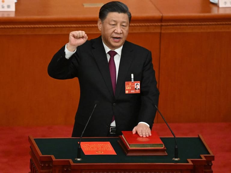 Xi Jinping presta juramento  para su tercer mandato presidencial en China