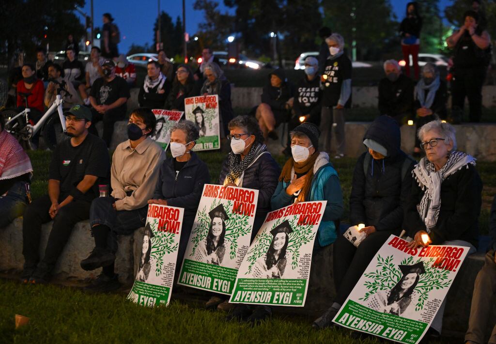 OAKLAND, CALIFORNIA - SEPTEMBER 9: Crowds are gathered at Lake Merritt to commemorate Aysenur Ezgi Eygi and to protest Israel, in Oakland, California, United States on September 9, 2024 after 26 years old Turkish-American woman Aysenur Ezgi who was killed by Israeli soldiers in Nablus, as she was standing in solidarity with the Palestinian people. (Photo by Tayfun Coskun/Anadolu via Getty Images)
