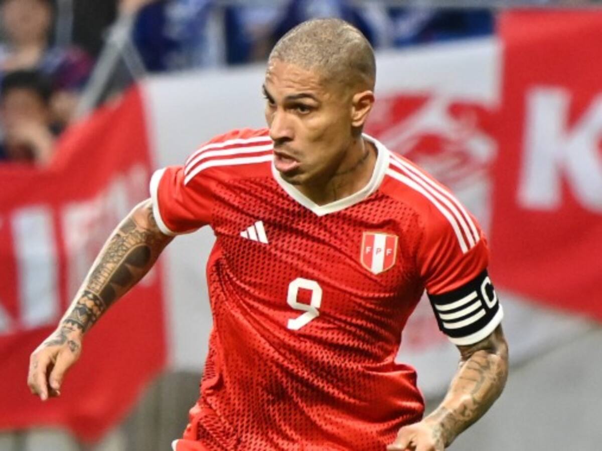 Paolo Guerrero reconoce un acercamiento de Colo Colo y destaca a Carlos Palacios: «Con el tiempo irá mostrando su calidad»