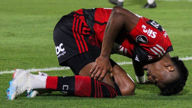El duro recibimiento al plantel de Flamengo tras quedar eliminados de Copa Libertadores