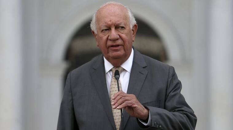 08 de Abril de 2019/SANTIAGO El ex Presidente de la Republica,Ricardo Lagos, emite unas palabras al termino de la primera reunin del Comit Asesor de Alto Nivel de la conferencia de cambio climtico COP 25.
FOTO: CRISTOBAL ESCOBAR/AGENCIAUNO