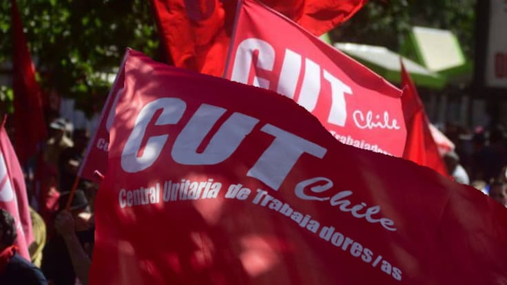 Oposición y la CUT arremeten contra agenda laboral del gobierno y acusan intento de precarización