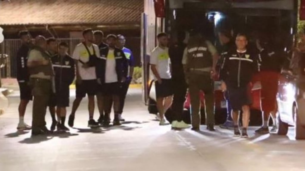 Jugador de Barnechea es detenido por agredir al jefe de seguridad de Santa Cruz