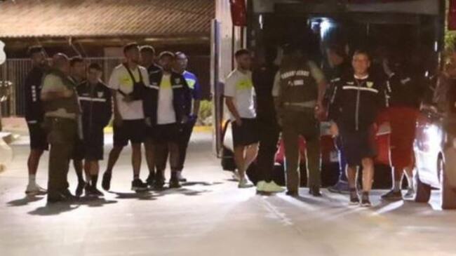 Jugador de Barnechea es detenido por agredir al jefe de seguridad de Santa Cruz